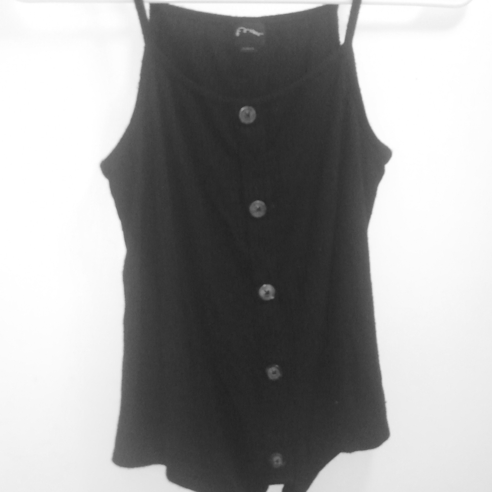 Black tank top knot